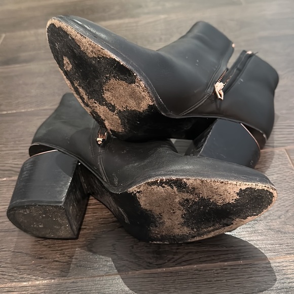 Alexander Wang cutout heeled boots - Picture 3 of 3